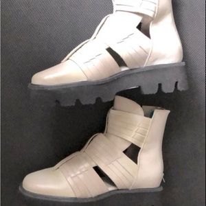 FREE PEOPLE size ladies 7.5 boots beige. NWOT